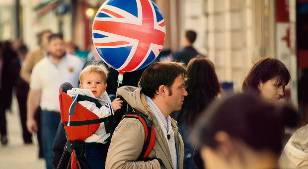 Polacy wyjeżdżają z Wielkiej Brytanii, ale często nie do Polski. Wybierają inny kierunek