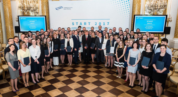 W 25 edycji konkursu START Fundacja na rzecz Nauki Polskiej stypendia otrzymało 100 młodych i ambitnych naukowców (fot. mnisw.gov.pl) FNP wręczyła stypendia młodym naukowcom
