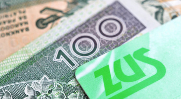 W ZUS trwają obecnie negocjacje płacowe ze związkami zawodowymi, które domagają się 700 zł podwyżki. (Fot. Shutterstock) ZUS: Zadania na rzecz klientów są i będą wykonywane