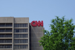 CNN: Dziennikarze odeszli z pracy przez artykuł o doradcy Trumpie