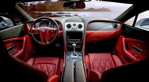 Samochody marki Bentley to brytyjskie pojazdy luksusowe produkowane niemal od 100 lat. Firma istnieje od 1919 roku. (fot.:pixabay.com) Bentley porozumiał się ze związkowcami. Jest podwyżka, premia i krótszy tydzień pracy