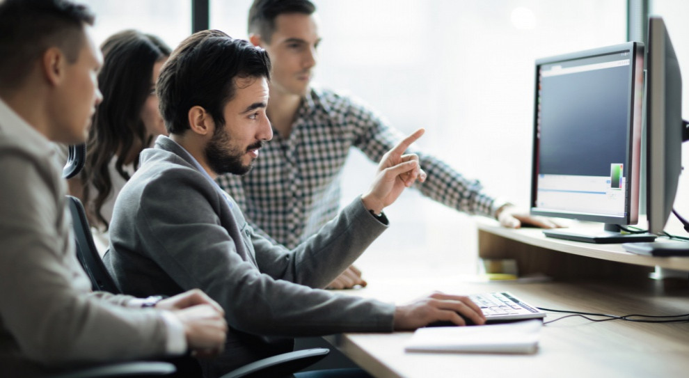Jak prognozuje Kodilla, do 2020 roku liczba przyjętych na kierunki związane z informatyką studentów zmniejszy się o 42 tys. (fot. fotolia) Informatyka coraz popularniejsza, ale na rynku wciąż brakuje programistów