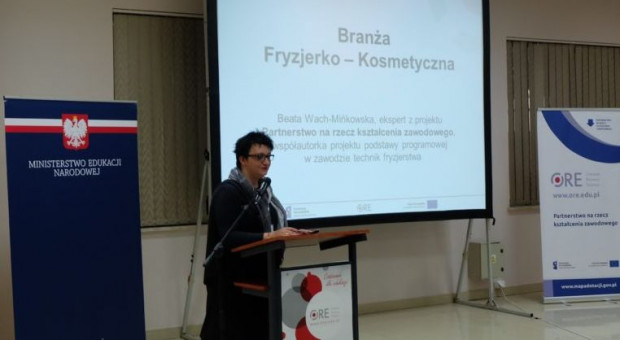 W Warszawie odbyła się pierwsza z dwunastu zaplanowanych przez Ministerstwo Edukacji Narodowej konferencji skierowanych do przedstawicieli poszczególnych branż (fot.MEN) Szkolnictwo branżowe: Szkoły i pracodawcy muszą mocniej współpracować