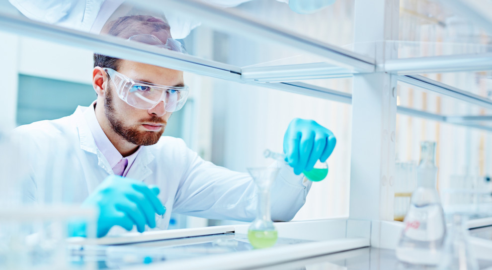 Dotychczas nie przyjęto nowelizacji ustawy o medycynie laboratoryjnej, która mogłaby pomóc diagnostom - zwracają uwagą diagności. fot. Shutterstock Diagności oburzeni oskarżeniami ws. koronawirusa: to godne potępienia