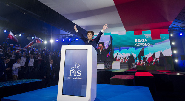 Premier Beata Szydło zajęła 10. miejsce w rankingu najbardziej wpływowych kobiety w polityce (Beata Szydło, fot. wybierzpis.org) Oto najbardziej wpływowe kobiety w polityce