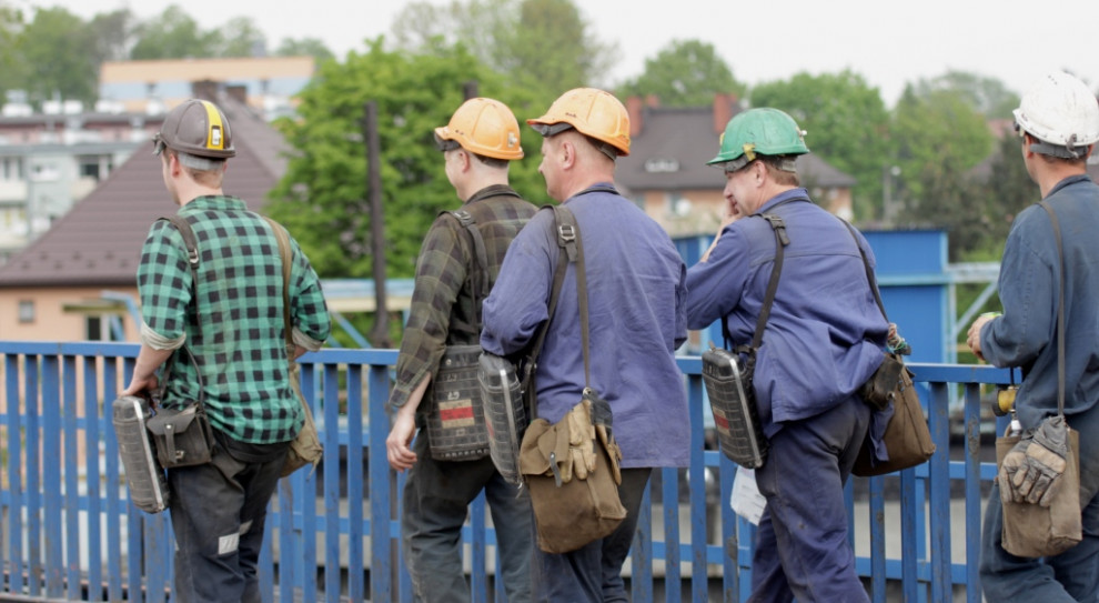 Zarząd JSW zaznaczył, że ewentualne rozwiązanie rezerwy z tytułu deputatu węglowego dla emerytów i rencistów nie spowoduje wpływu środków pieniężnych na rachunek JSW (Fot. PTWP /Grzegorz Giereszczak) JSW: żądanie wypłat premii przez związkowców jest absurdalne