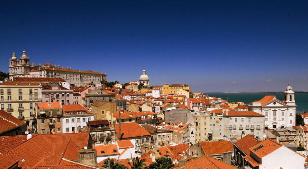 Od rana do centrum stolicy przybywały z całego kraju autokary z członkami CGPT, czyli Głównej Konfederacji Portugalskich Pracowników (fot.pixabay) Portugalia. Wielotysięczna manifestacja związkowców w Lizbonie