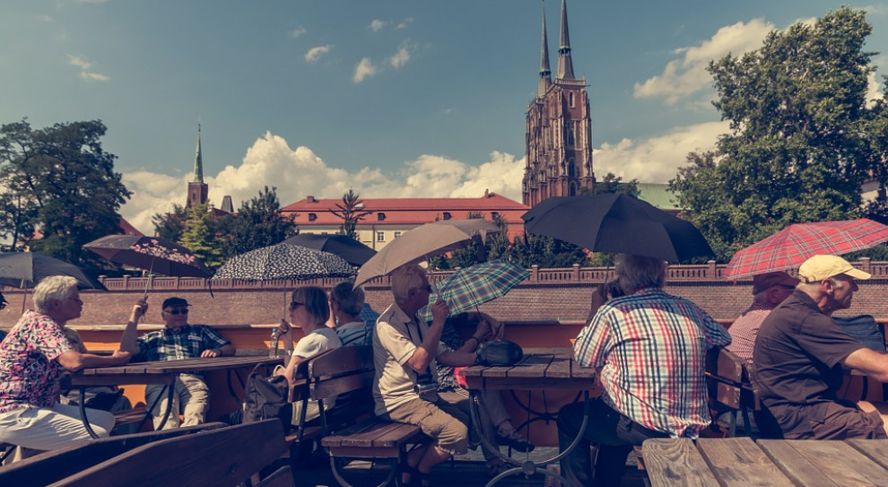 Takie rozwiązanie oznaczać będzie, że emeryt otrzyma o 20 procent wyższe świadczenie emerytalne. (fot. pixabay.com) Władysław Kosiniak-Kamysz: Sztandarowym projektem PSL jest emerytura bez podatku