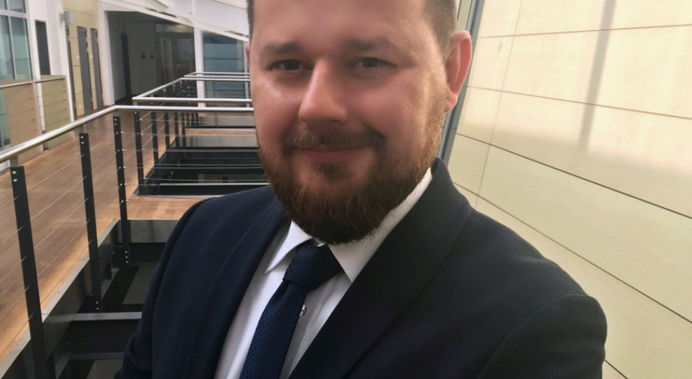Bartłomiej Rozmus (fot.propertynews.pl) Bartłomiej Rozmus ekspertem od rekrutacji w Devire