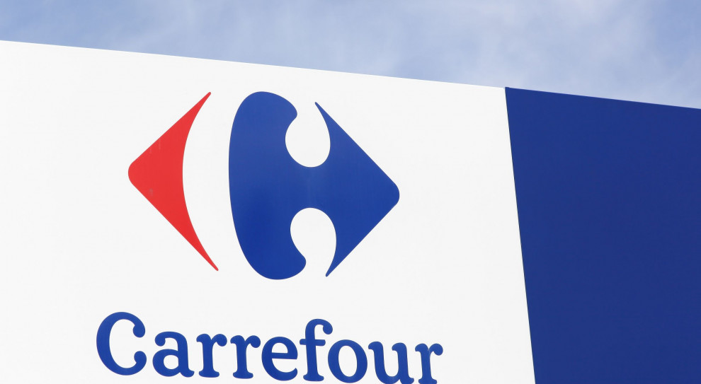 Carrefour: Przez restrukturyzację pracownicy stracą pracę? (fot.shutterstock) Carrefour: 5 tys. osób może stracić pracę