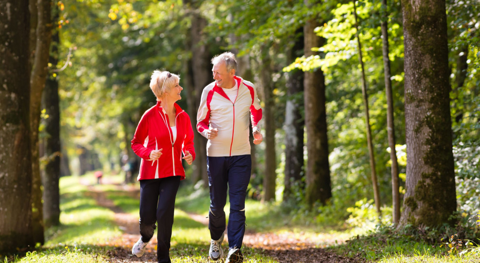 W najbliższych latach zwiększać się będzie liczba seniorów w Polsce (fot.shutterstock) Należy umożliwić seniorom bycie dłużej aktywnymi społecznie i zawodowo
