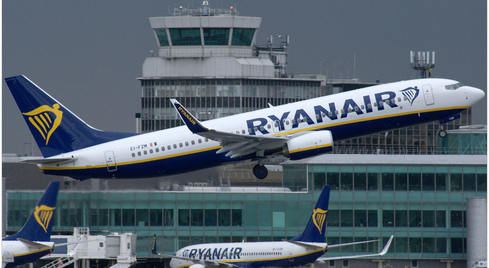 Samoloty Ryanair latają zwłaszcza na terenie Europy. Linia ma połączenia także w Azji i w Afryce, ale w przestrzeni powietrznej bliskiej Staremu Kontynentowi (fot.flickr.com/CC BY-SA 2.0) Irlandia. Piloci linii Ryanair są bliscy strajku