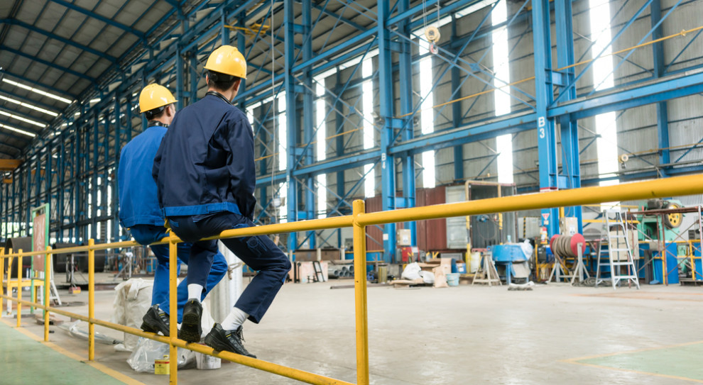 Wiele firm na polskim rynku już teraz deklaruje, że nie poradziłyby sobie bez zatrudniania cudzoziemców. (fot. shutterstock) Będą nowe przepisy w zatrudnianiu cudzoziemców. To ważne także dla małych przedsiębiorców