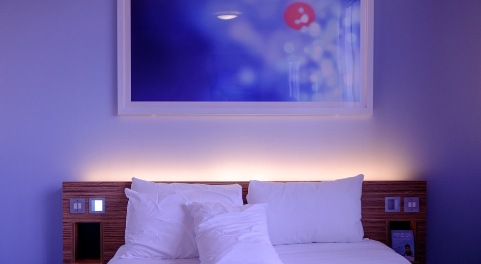 Novotel to jeden z pierwszych brandów w branży hotelarskiej, który nawiązuje współpracę ze start-upami, żeby zyskać świeże, kreatywne spojrzenie na doświadczenia, jakie hotele mogą zaoferować gościom dzięki nowym technologiom. (fot. pixabay.com) Lider branży hotelowej inwestuje w młode firmy