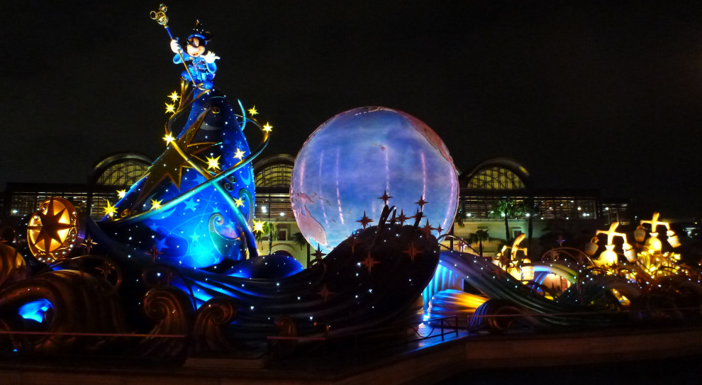 Na zdjęciu Tokyo Disney Seas w Japonii, jeden z parków rozrywki powstały pod marką amerykańskiej wytwórni rozrywkowej (fot.flickr.com/CC BY-SA 2.0) Pracownicy Disneya poszli do urn głosować nad podwyżką. Tego jeszcze nie było - związki apelowały o głos na nie