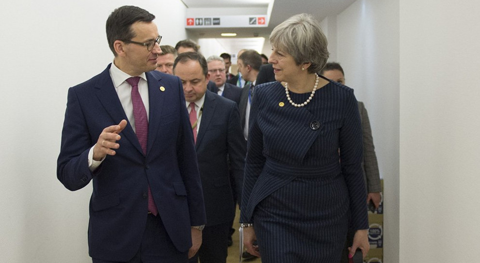 May pytana o status Polaków po Brexicie zaznaczyła, że ta kwestia jest jednym z priorytetów negocjacyjnych, w którym osiągnięto porozumienie. (fot. Kancelaria Premiera/twtter) Theresa May: Wysoko cenimy polskich obywateli, którzy mieszkają w Wielkiej Brytanii
