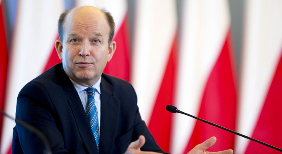 Zaprezentuję również szereg rozwiązań, które będą tworzyć sytuację bardziej przyjazną dla młodych lekarzy - powiedział minister (Konstanty Radziwiłł, fot.premier.gov.pl) Protest rezydentów: Radziwiłł ma propozycje dot. pracy i zarobków dla lekarzy rezydentów