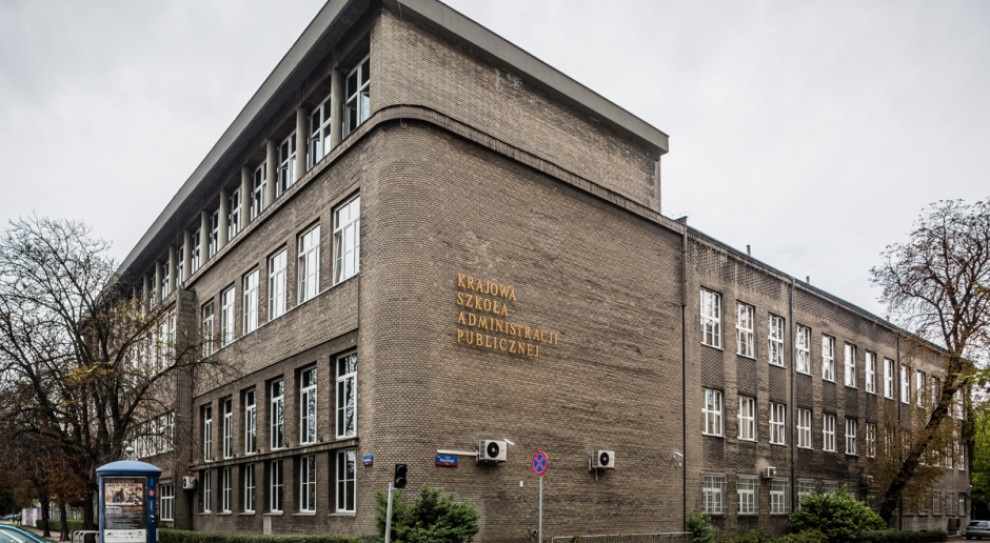 Krajowa Szkoła Administracji Publicznej im. Prezydenta Lecha Kaczyńskiego (fot.ksap.gov.pl) Studia, rekrutacja: Krajowa Szkoła Administracji Publicznej rekrutuje studentów