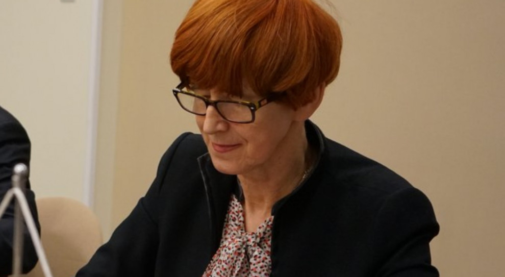 Ta propozycja miała przedłużone vacatio legis - powiedział minister Rafalska o elektronicznych zwolnieniach (Elżbieta Rafalska, fot.twitter.com/MRPiPS_GOV_PL) Elektroniczne zwolnienia utrudnią pracę lekarzom. Elżbieta Rafalska: Nie ma odwrotu