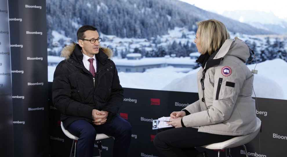 Morawiecki, który bierze udział w Światowym Forum Gospodarczym, mówił o swojej aktywności w Davos, podkreślając, że celem udziału Polski w Forum jest zaprezentowanie polskiej perspektywy, sukcesów Polsk (fot. Kancelaria Premiera/twitter) Mateusz Morawiecki: Uproszczenie prawa dla firm, to kwestia najbliższych paru miesięcy