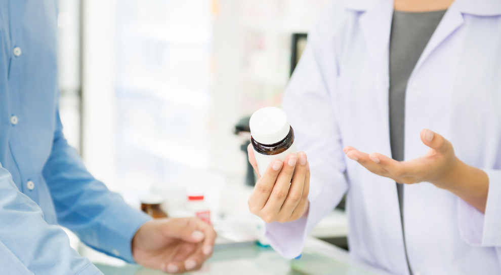 W dezyderacie znalazła się też prośba o "precyzyjne wskazanie pełnej listy leków ratujących życie" (fot.pixabay) Klauzula sumienia obejmie farmaceutów? Będą analizy prawne