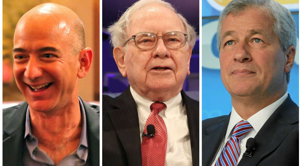 Jeff Bezos, Warren Buffett i Jamie Dimon chcą uzdrowić system ochrony zdrowia amerykańskich pracowników Fot. Shutterstock/Steve Jurvetson/wikimedia, World Economic Forum/Flickr, licencja CC BY 2.0 Miliarderzy planują rewolucję w opiece zdrowotnej pracowników