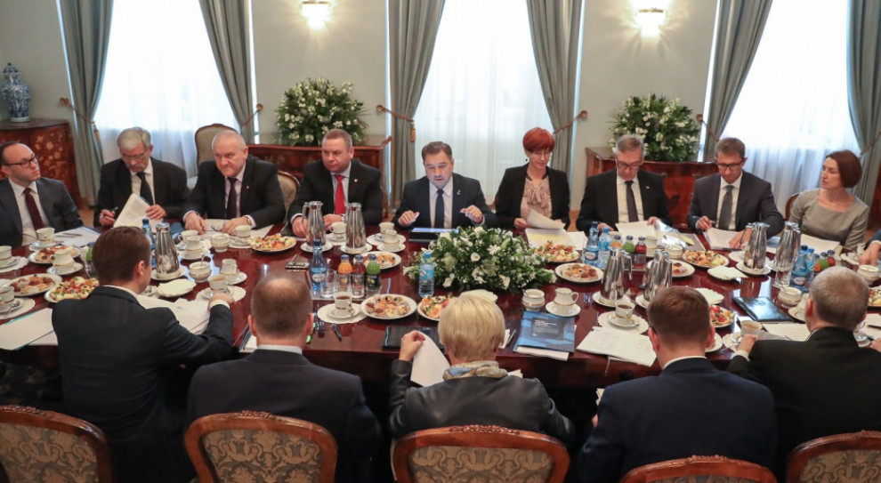 Posiedzenie Rady Dialogu Społecznego (fot.Grzegorz Jakubowski/KPRP) Rada Dialogu Społecznego po nowemu. Andrzej Duda skierował do Sejmu projekt ustawy