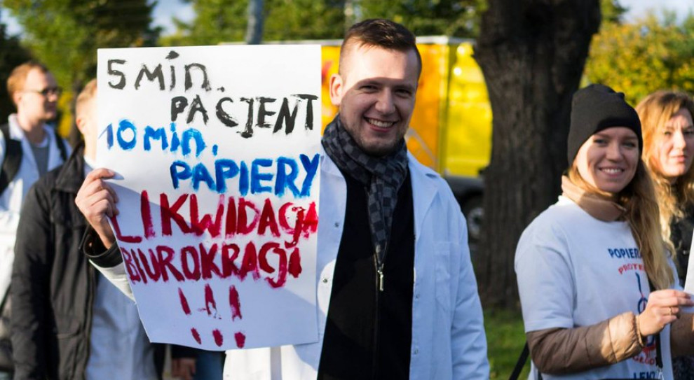 Przedstawiciele Porozumienia Rezydentów OZZL powiedzieli z kolei, że zawsze na spotkania z ministrem zdrowia przychodzą z nadzieją. (fot. Rezydenci/twitter) Kolejne spotkanie ministra z rezydentami. Uda się zapobiec planowanym pikietom?