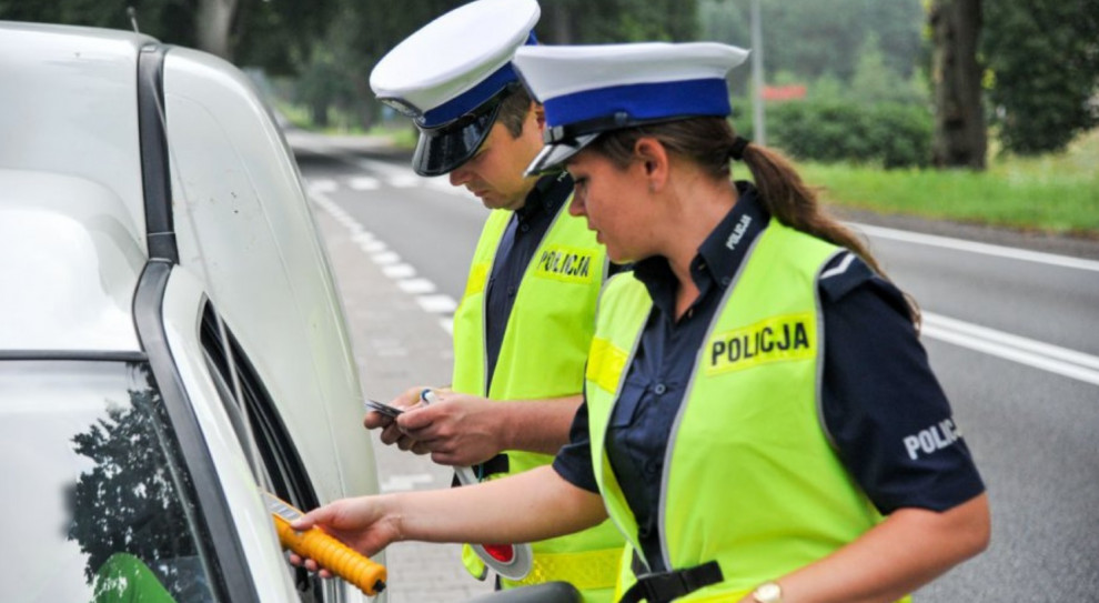 Autorzy noweli chcą także zmian, jeśli chodzi o terminy związane z możliwością wznowienia postępowań dyscyplinarnych w służbach. (fot.policja.pl) Funkcjonariusze niesłusznie oskarżeni będą mogli wócić do służby?