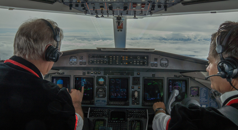 Już dziś liniom lotniczym zaczyna brakować doświadczonych pilotów (Fot. Pixabay) Marzysz o ciekawym i dobrze płatnym zawodzie? Teraz są na to szanse