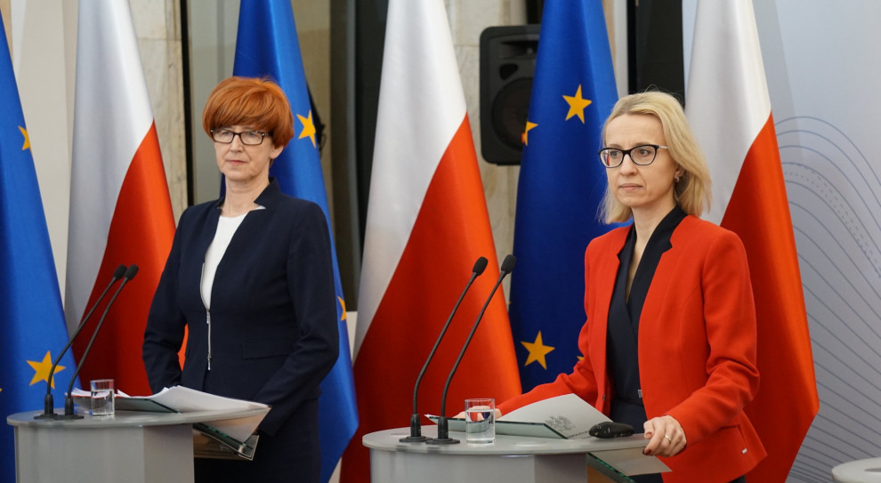 Elżbieta Rafalska i Teresa Czerwińska przedstawiły założenia ustawy (fot. Twitter / MF) Projekt Pracowniczych Planów Kapitałowych do konsultacji
