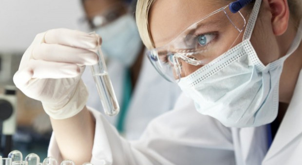 W pierwszym etapie rekrutacji poszukiwanych będzie ok. 20 nowych specjalistów, przede wszystkim laborantów (Fot. Fotolia) Producent antybiotyków inwestuje w Łodzi. Będzie rekrutacja