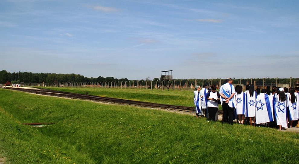 Po Muzeum Auschwitz oprowadza ponad 300. Tragiczną historię tego miejsca opowiadają w 20 językach. (fot.pixabay.com) Kto może być przewodnikiem po Muzeum Auschwitz? Jest odpowiedź na wpis kurator