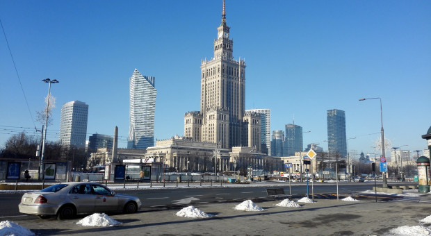 Pytani o to, co najbardziej cenią w Warszawie, ekspaci przede wszystkim wskazywali na przystępne koszty utrzymania oraz niezawodny i wygodny transport publiczny (Fot. Pixabay) Warszawa w rankingu najlepszych miast do życia według zagranicznych specjalistów