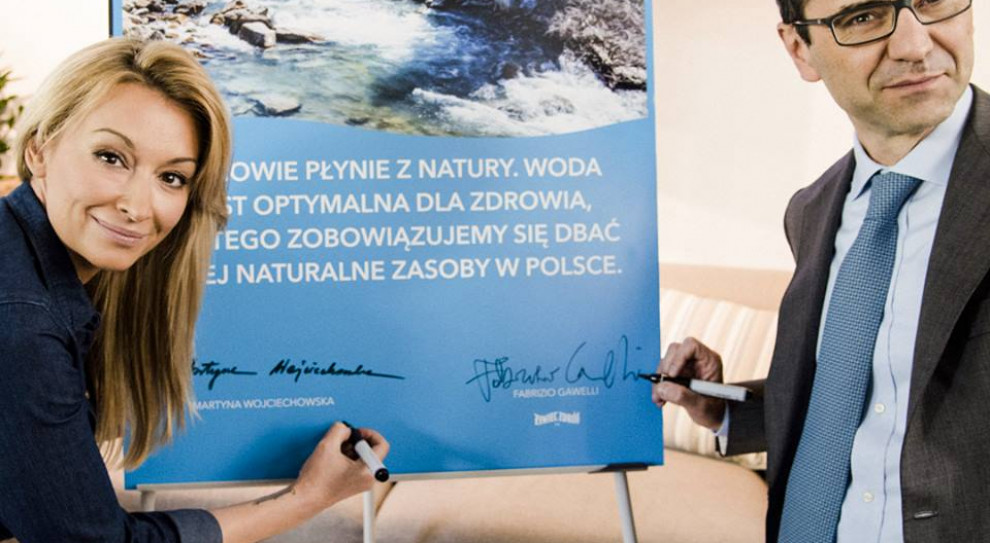 Do współpracy z Żywiec Zdrój włączyła się m.in. Martyna Wojciechowska (fot. Facebook/Żywiec Zdrój) CSR. 60 mln zł od Grupy DANONE na działania społeczne