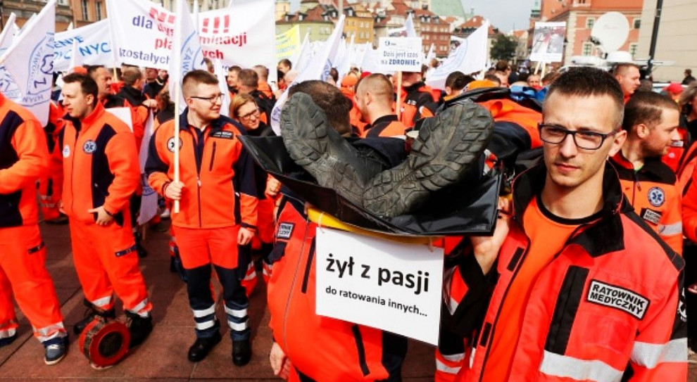 Porozumienie między Ministerstwem Zdrowia a ratownikami zawarto w lipcu ubiegłego roku (fot. PTWP) Ratownicy medyczni przypominają o postulatach. Będą ograniczać dodatkowe dyżury