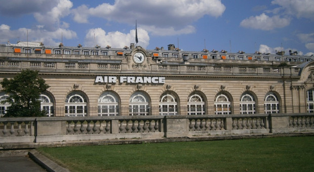 Związki zawodowe Air France zaplanowały już kolejne strajki, które mają odbyć się 3 i 7 kwietnia br. (fot. pixabay.com) W piątek strajk płacowy w Air France. Odwołano część lotów