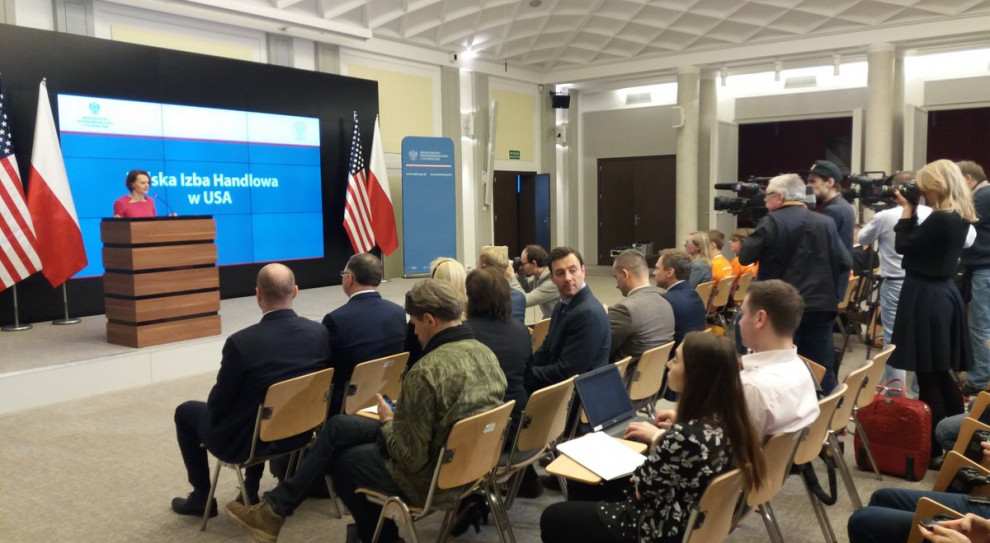 Emilewicz przypomniała, że wzmocnienie relacji gospodarczych między Polską a USA jest jednym z celów zapisanych w Strategii na rzecz Odpowiedzialnego Rozwoju (fot. twitter) Jadwiga Emilewicz: Na rynku amerykańskim działa dzisiaj ok. 60 polskich firm