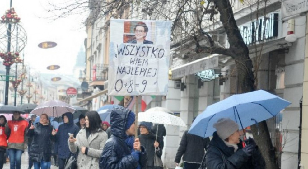 Kwietniowe podwyżki okazały się punktem zapalnym, który po raz kolejny wyprowadzi nauczycieli na ulice (fot. ZNP) Nauczyciele i pracownicy oświaty będą protestować