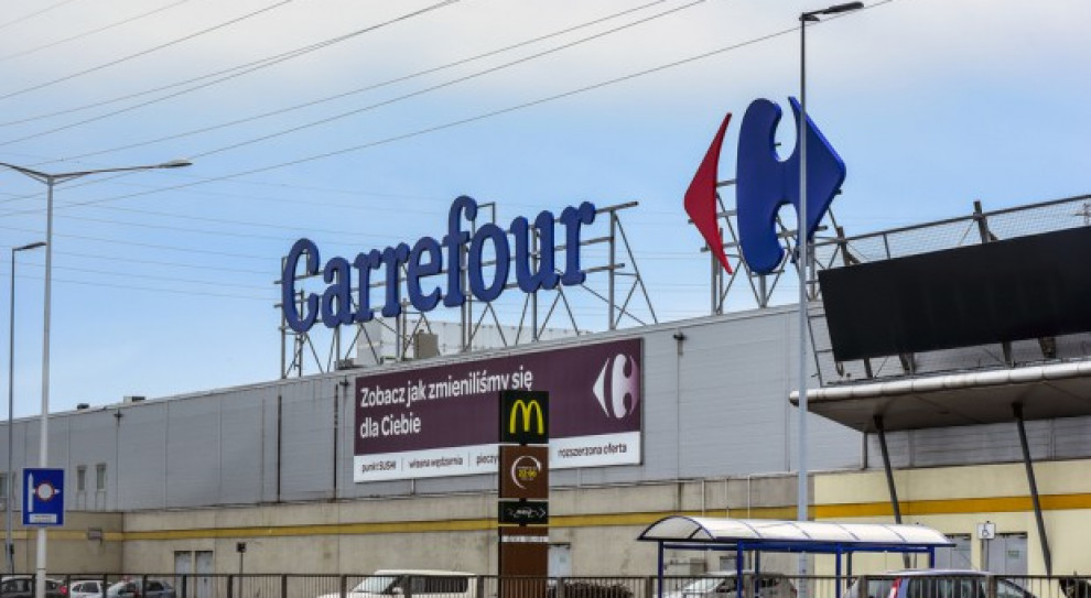 Czterech nowych niezależnych dyrektorów to: Amélie Oudéa-Castéra, Aurore Domont, Stéphane Israël i Stéphane Courbit. I Fot. shutterstock Carrefour zwiększa liczbę kobier w Radzie Dyrektorów