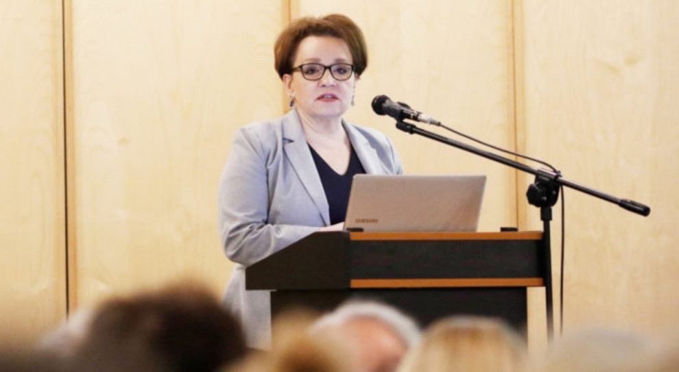 Dzisiaj już prawie 90 proc. samorządów wyposażyło szkoły w szafki dla uczniów - powiedziała szefowa MEN (Anna Zalewska, fot. men.gov.pl) Anna Zalewska: Reforma edukacji stworzyła kilkanaście tysięcy nowych etatów