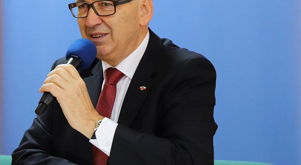 Wiceszef resortu rodziny, pracy i polityki społecznej Stanisław Szwed (fot. senior.gov.pl) Polska nie wydaje zezwoleń na pracę dla obywateli Korei Płn.