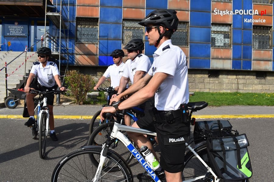 W szkoleniu brali udział policjanci, którzy w swoich jednostkach pełnią służbę na rowerach (fot.katowice.slaska.policja.gov.pl)