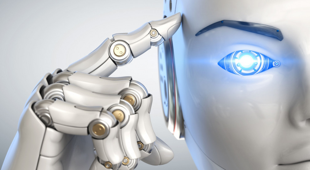 - Specjalistyczne oprogramowanie oparte na maszynach statystycznych już powoli zaczyna z różnych miejsc wypierać człowieka - mówił Maciej Jagaciak. (Fot. Shutterstock) Roboty zabiorą pracę specjalistom? "Sfera pracy umysłowej nie jest już bezpieczna"