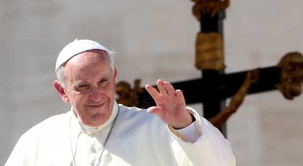 Papież Franciszek (fot.: Long Thiên/flickr.com/domena publiczna) Papież: godność człowieka ściśle związana jest z pracą
