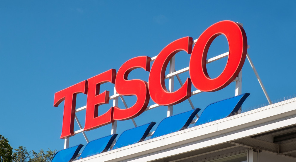 "Solidarność" zaznaczyła, że pracownicy Tesco, którzy nie wyrażą zgody na zmianę stanowiska pracy, pozostaną na dotychczasowych (fot.shutterstock) Tesco połączy stanowiska pracy