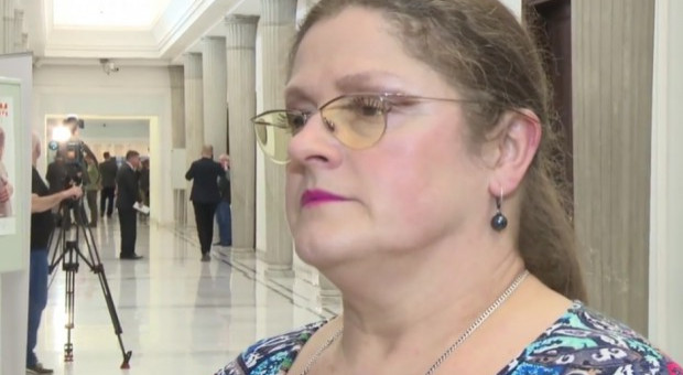 Krystyna Pawłowicz, fot. za YouTube Zakaz handlu w niedziele. Przedsiębiorcy proszą o pomoc Krystynę Pawłowicz