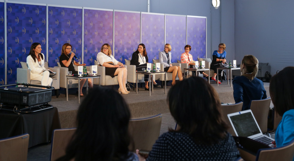W trakcie panelu "Kobiety w biznesie" rozmawiamy m.in. o tym co pomaga a co przeszkadza kobietom w drodze do zawodowego sukcesu (fot.PTWP) Europejski Kongres Gospodarczy. Zobacz debatę "Kobiety w biznesie"