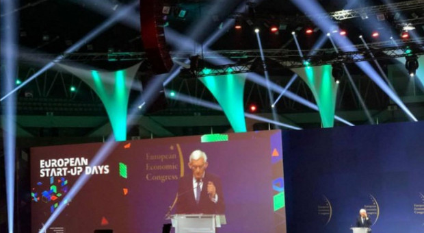 Chcemy, by start-upy rozwijały się i wychodziły poza granice - powiedział Jerzy Buzek (fot. Facebook/Sel-work) Jerzy Buzek: Start-upy mogą przyczynić się do rozwoju gospodarki i rozwijać potencjał innowacyjny