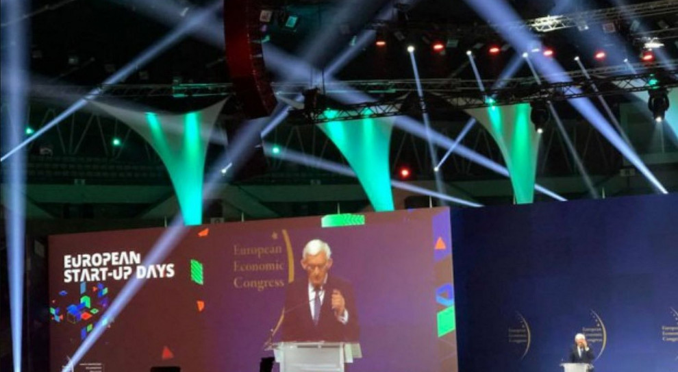 Chcemy, by start-upy rozwijały się i wychodziły poza granice - powiedział Jerzy Buzek (fot. Facebook/Sel-work) Jerzy Buzek: Start-upy mogą przyczynić się do rozwoju gospodarki i rozwijać potencjał innowacyjny